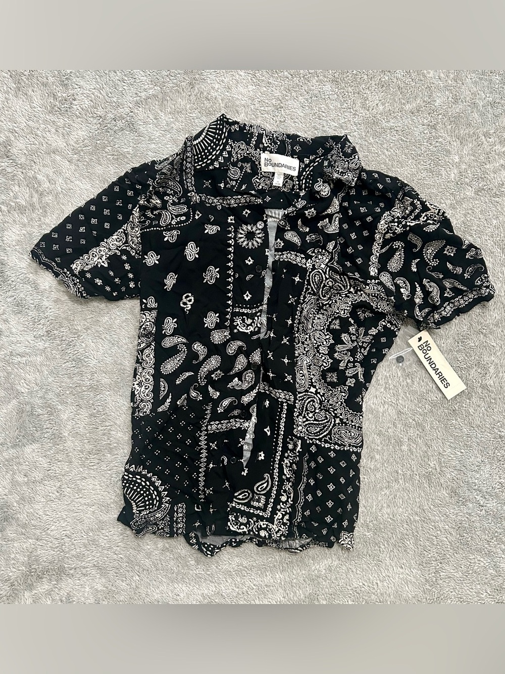No Boundaries Black Bandana Paisley Button-Up Shirt XS NWT